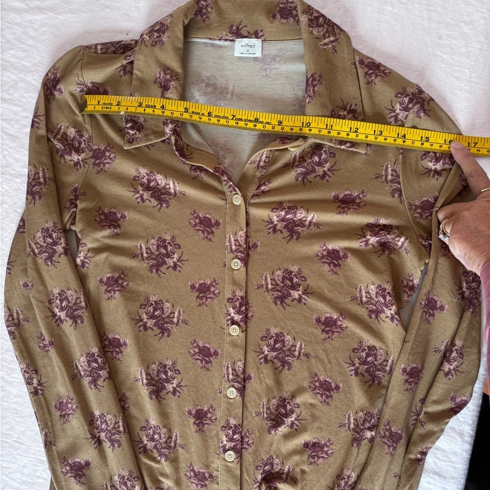 Women’s Wilfred Pose Long Sleeve Jersey Floral Button Up Shirt Size Medium - Picture 8 of 9